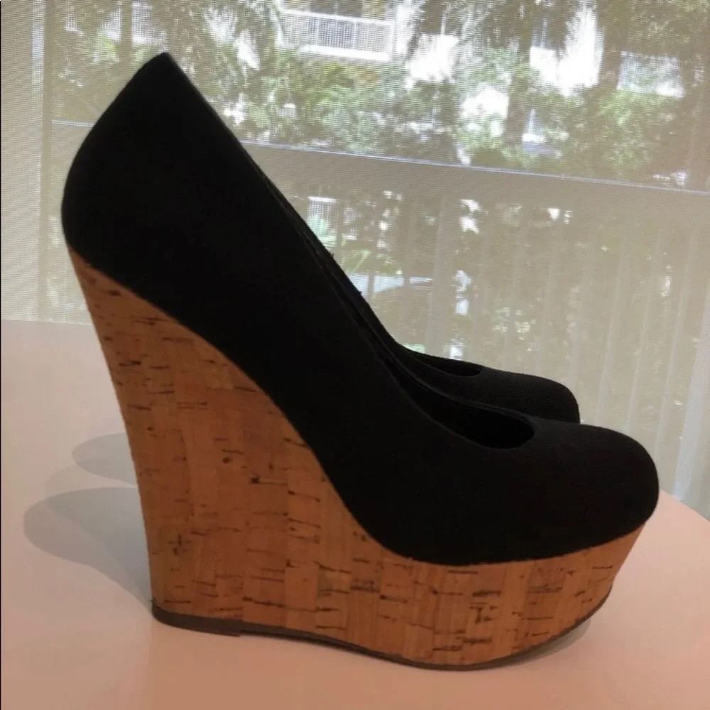 Steve Madden black cork wedges size 7